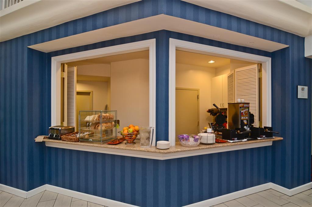 Best Western Plus All Suites Inn Santa Cruz Exterior photo