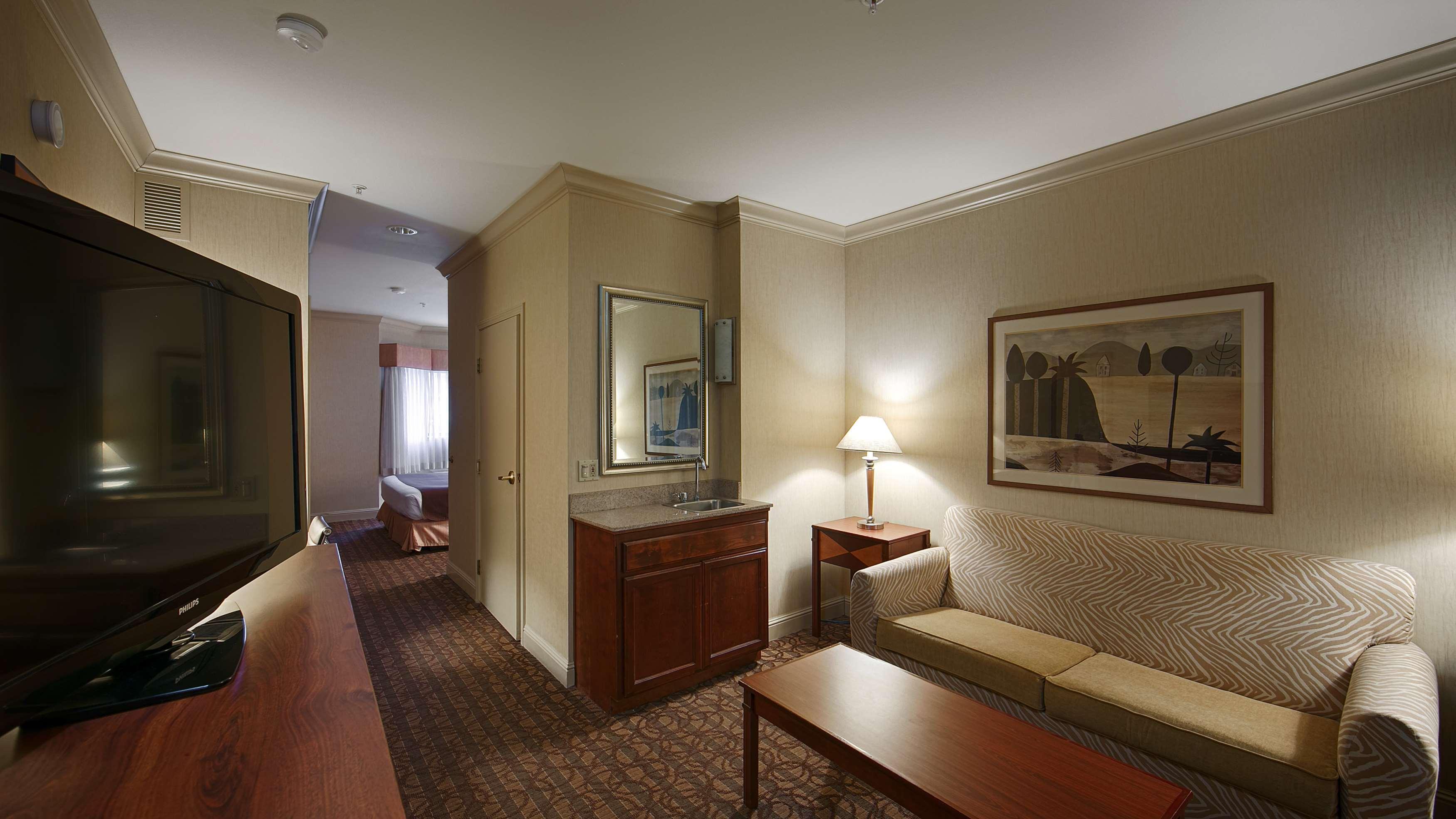 Best Western Plus All Suites Inn Santa Cruz Exterior photo