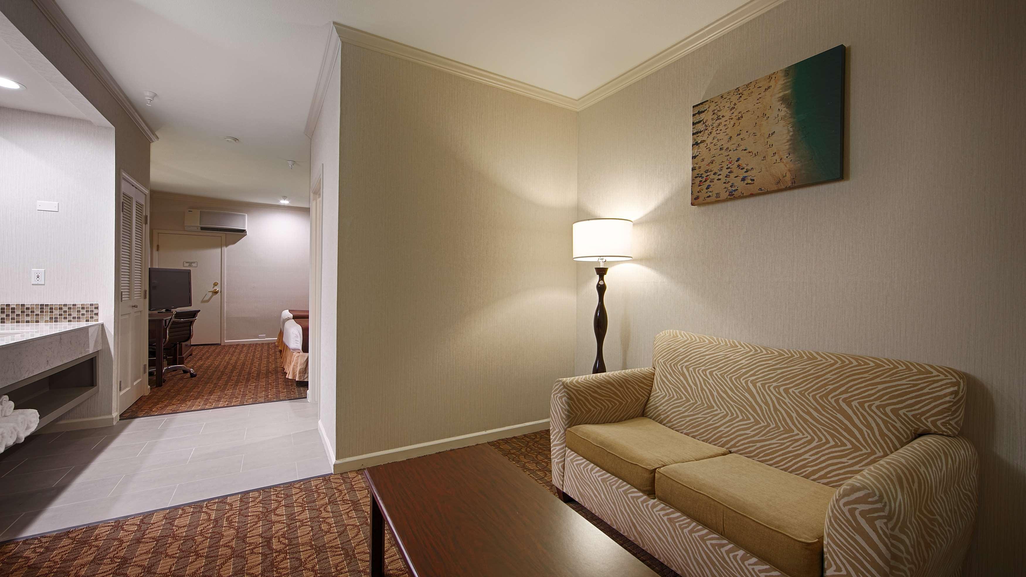 Best Western Plus All Suites Inn Santa Cruz Exterior photo