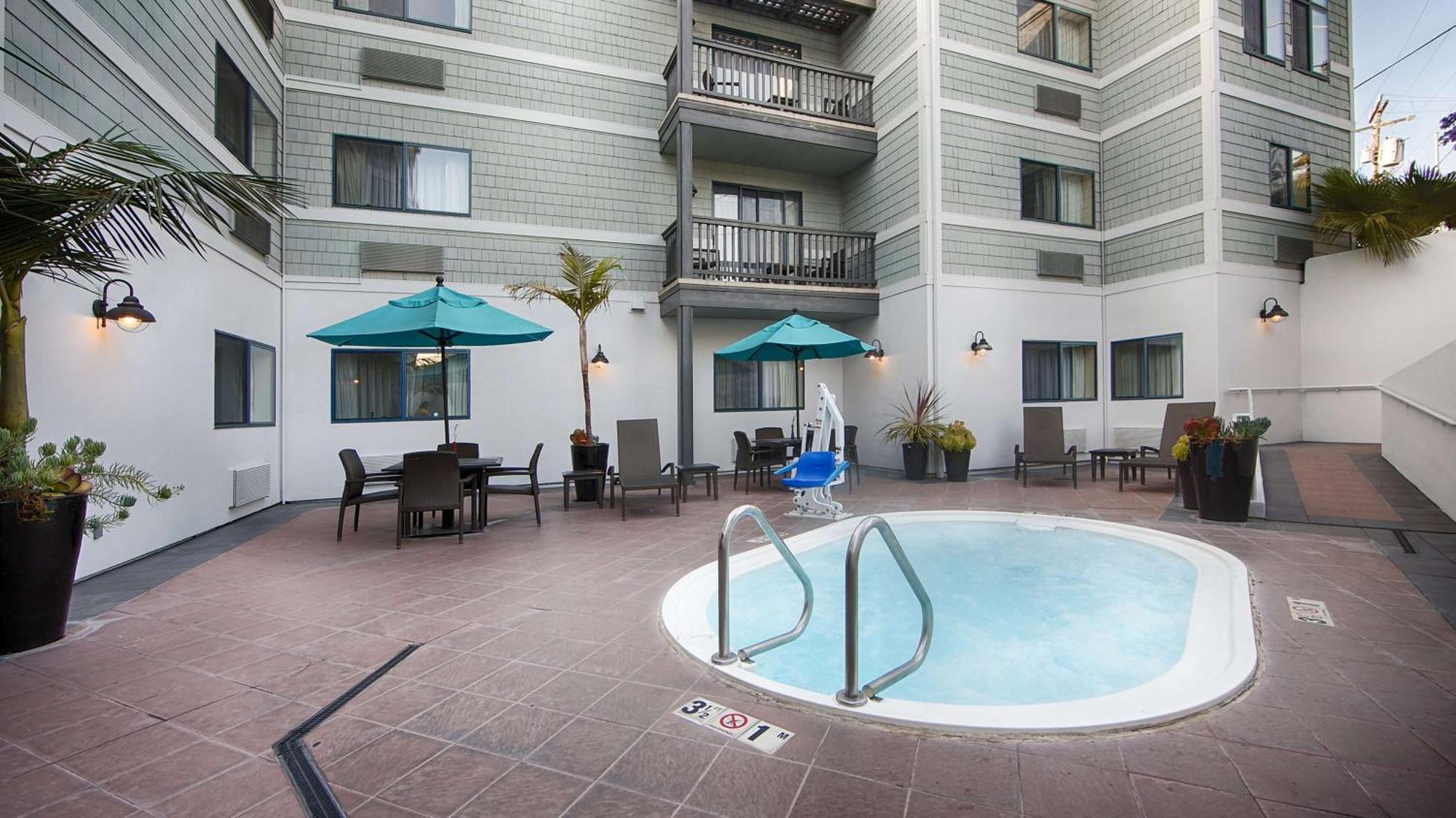 Best Western Plus All Suites Inn Santa Cruz Exterior photo