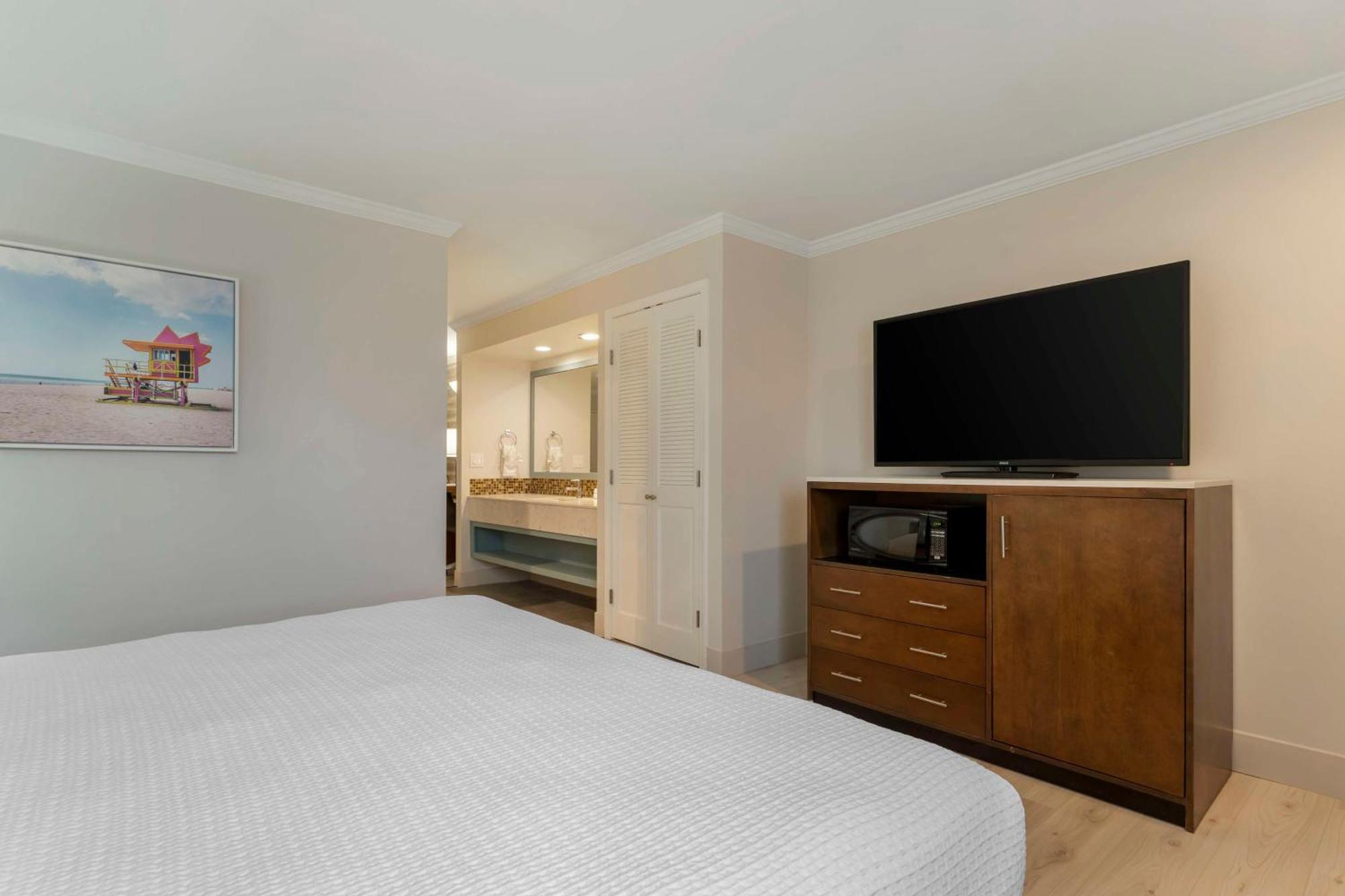 Best Western Plus All Suites Inn Santa Cruz Exterior photo