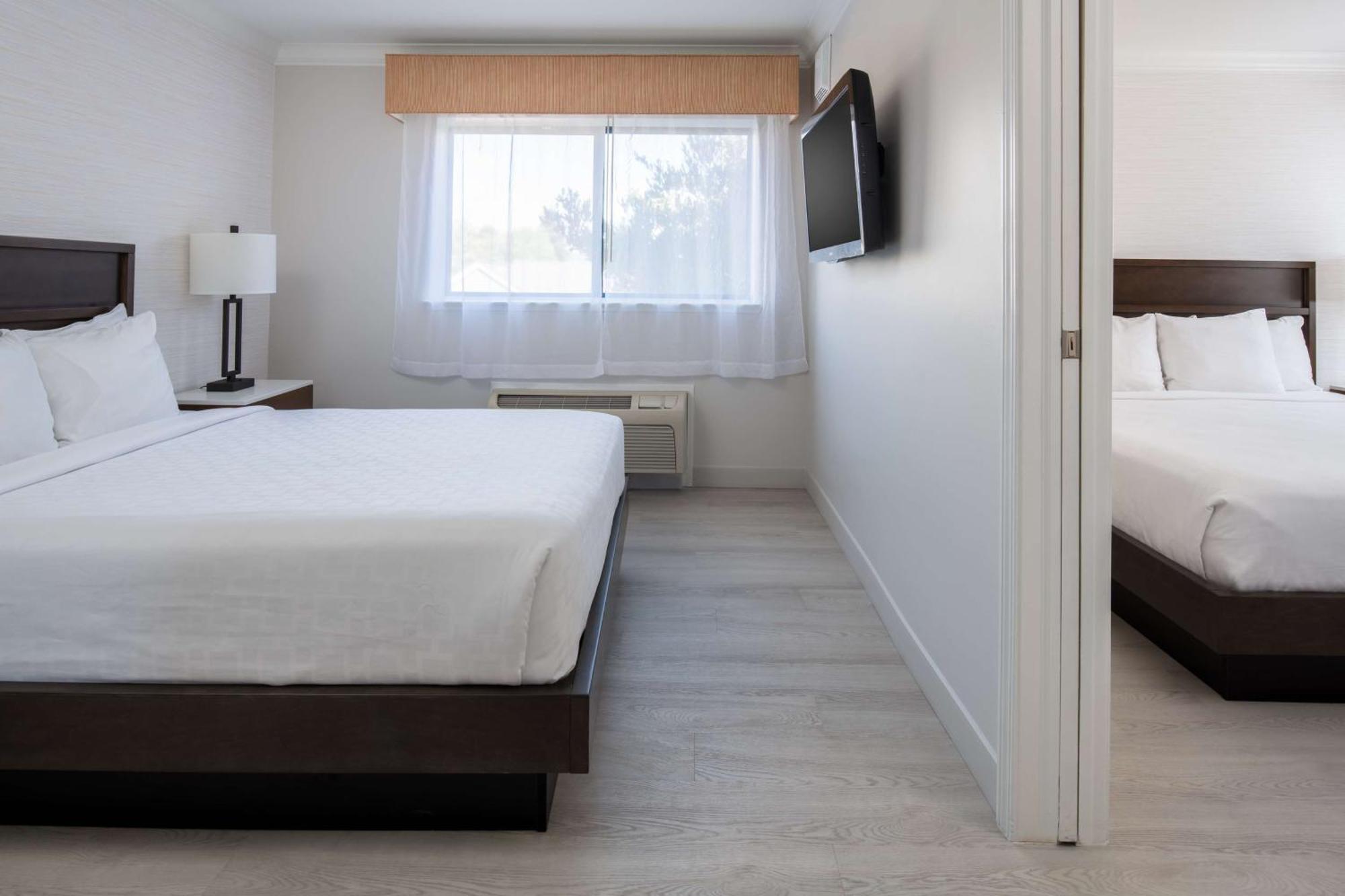 Best Western Plus All Suites Inn Santa Cruz Exterior photo