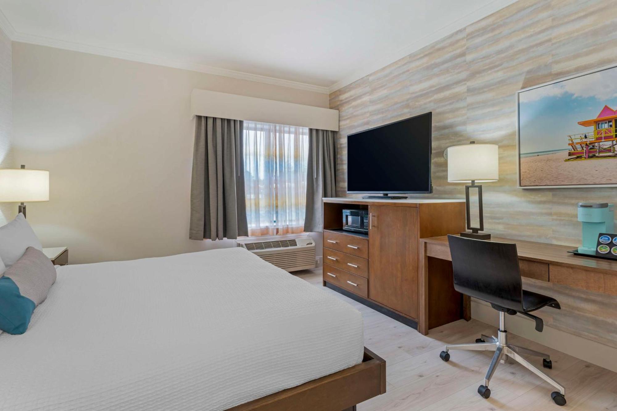 Best Western Plus All Suites Inn Santa Cruz Exterior photo
